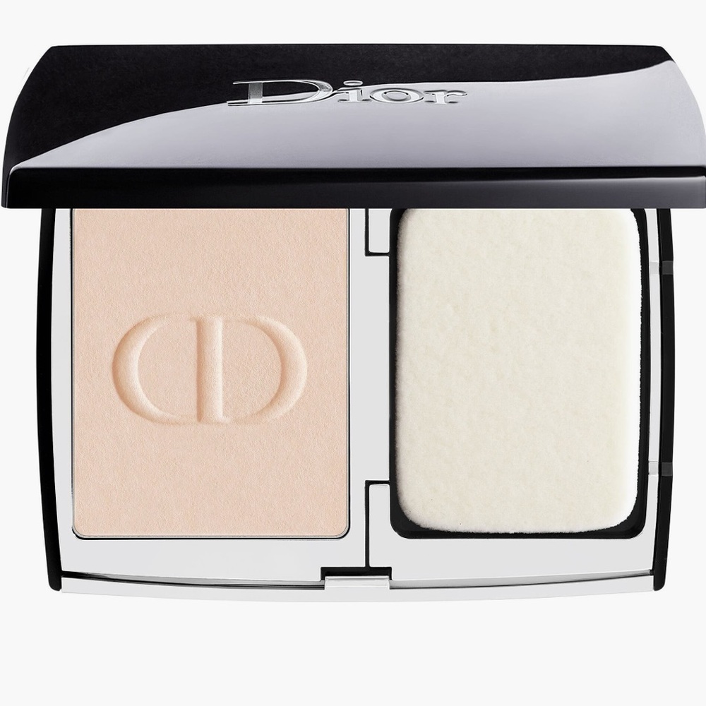Dior Forever Natural Matte Velvet Compact Foundation